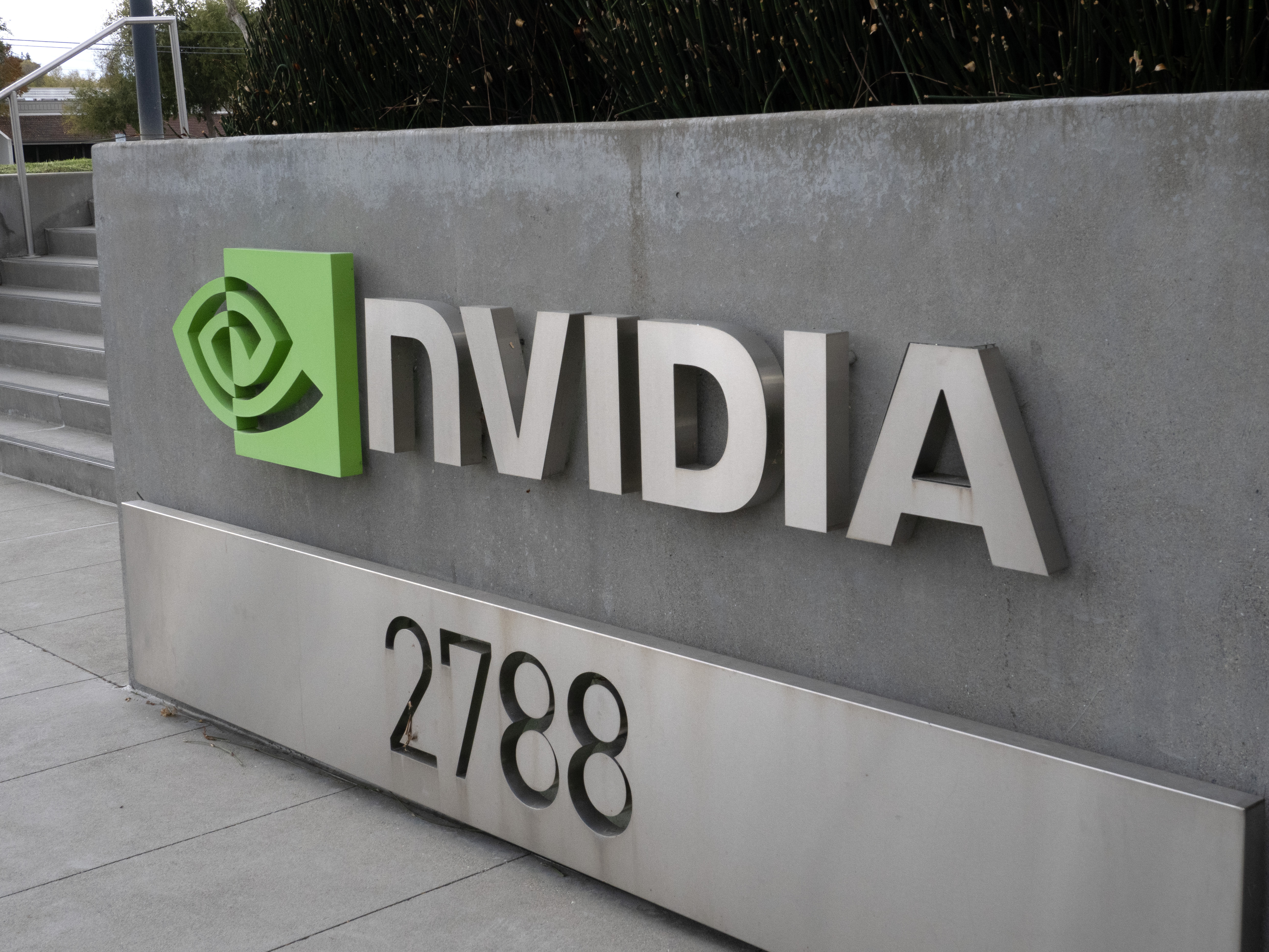 Nvidia exceeds revenue expectations due to AI chip demand