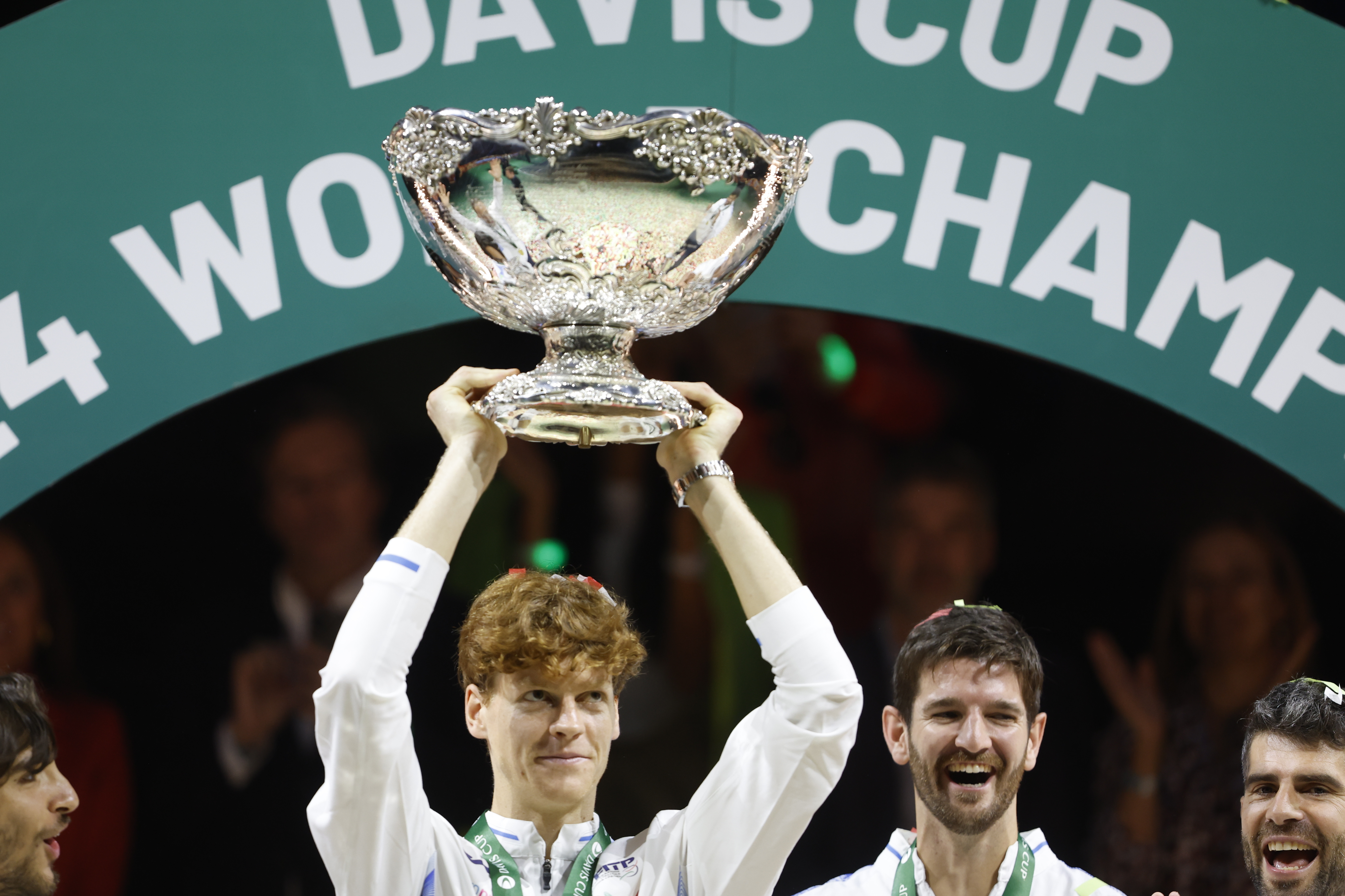 Sinner wins the Davis Cup for Italy to end outstanding season