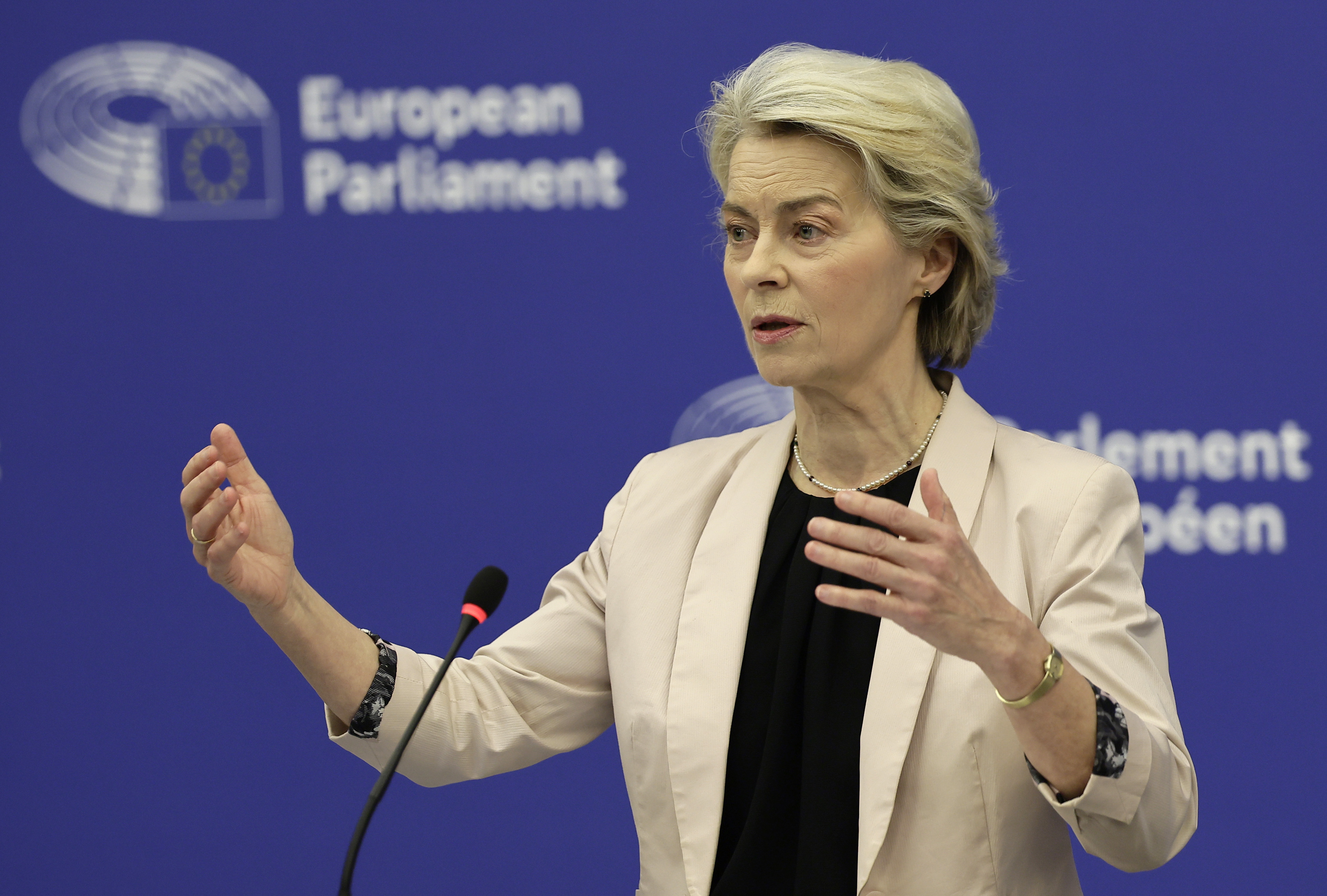 Von der Leyen launches new initiative to support the European automotive sector