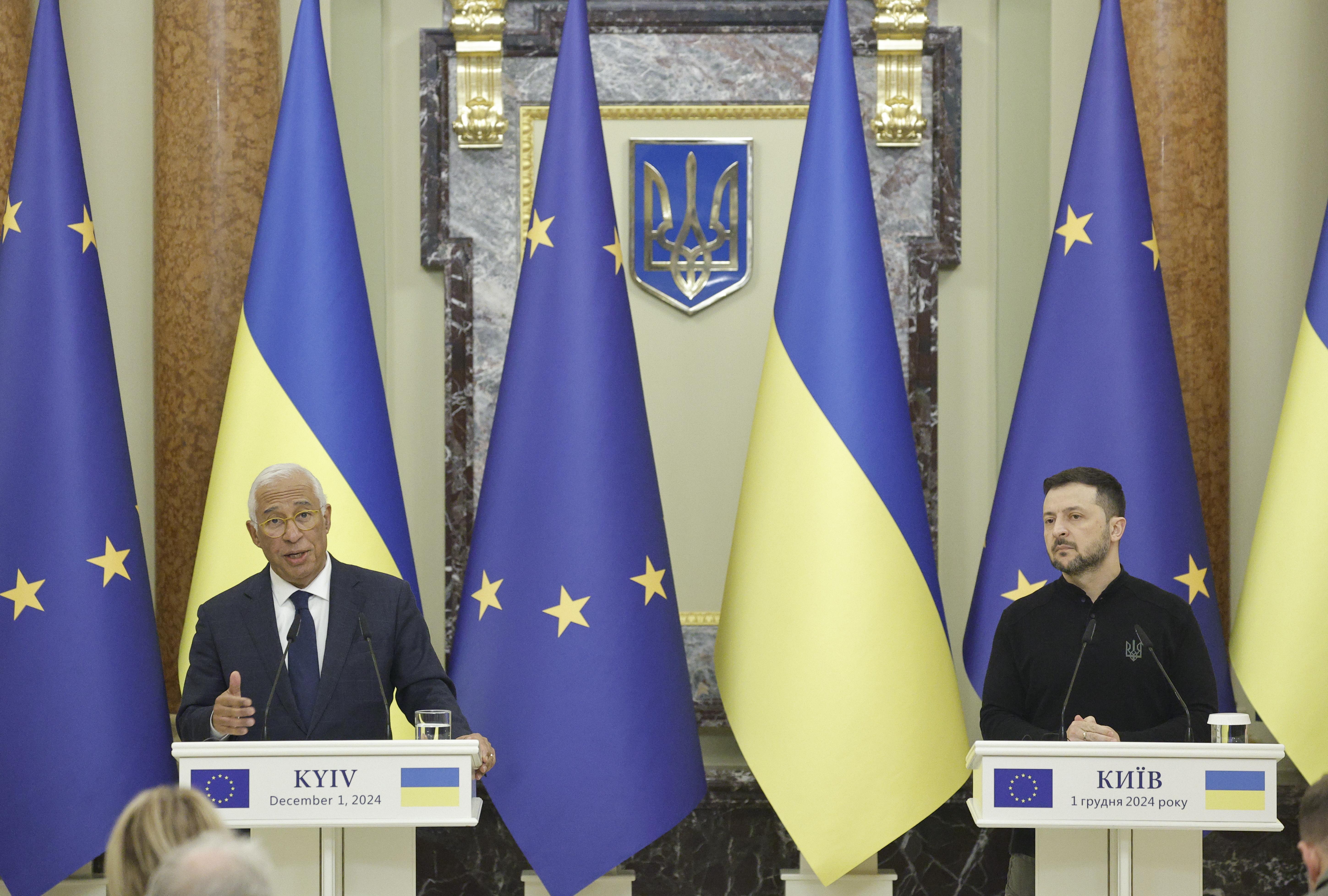 Zelensky: Ukraine needs weapons and NATO invitation before talks with Russia