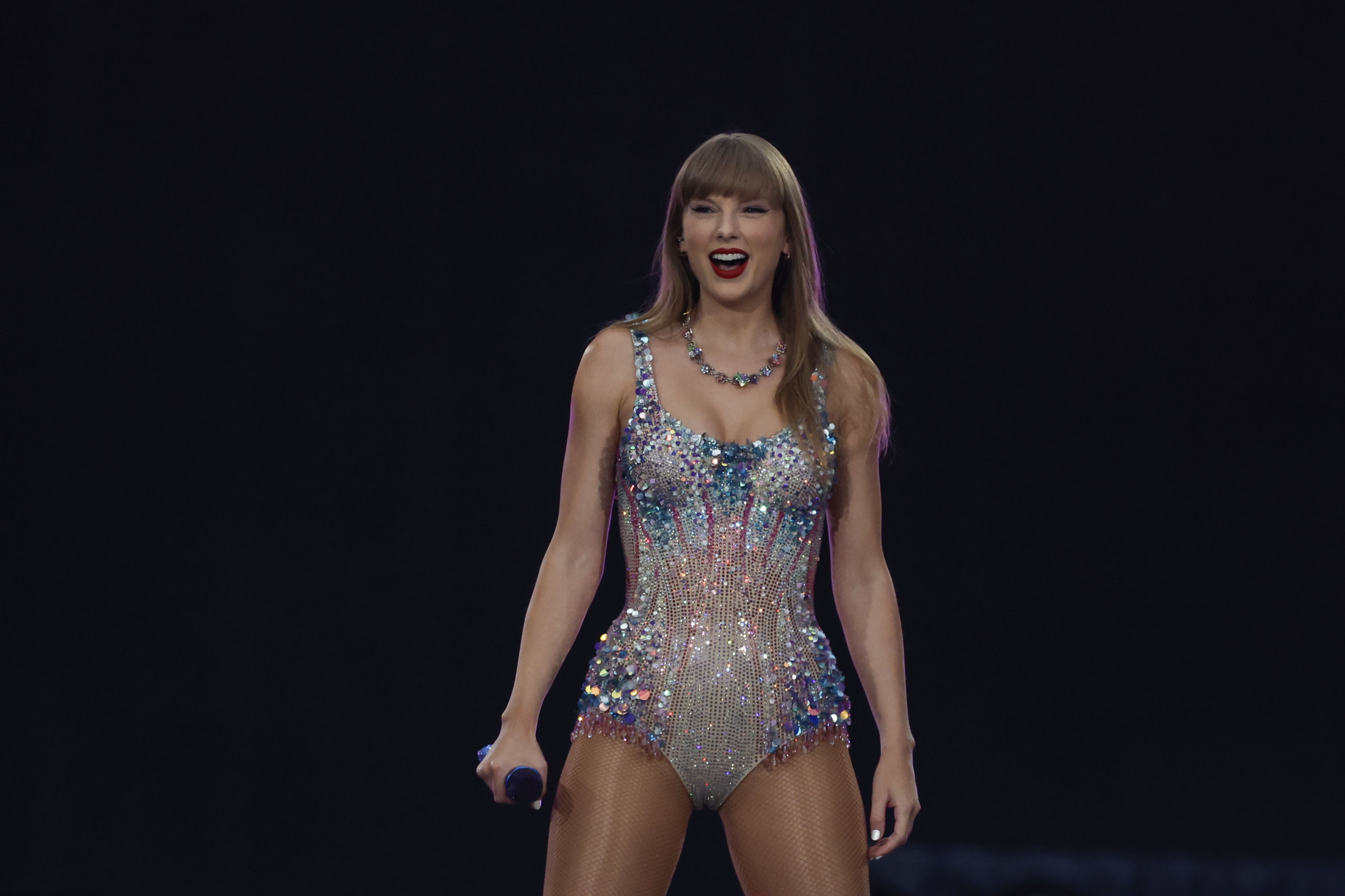 Taylor Swift will take a year off after her tour ends