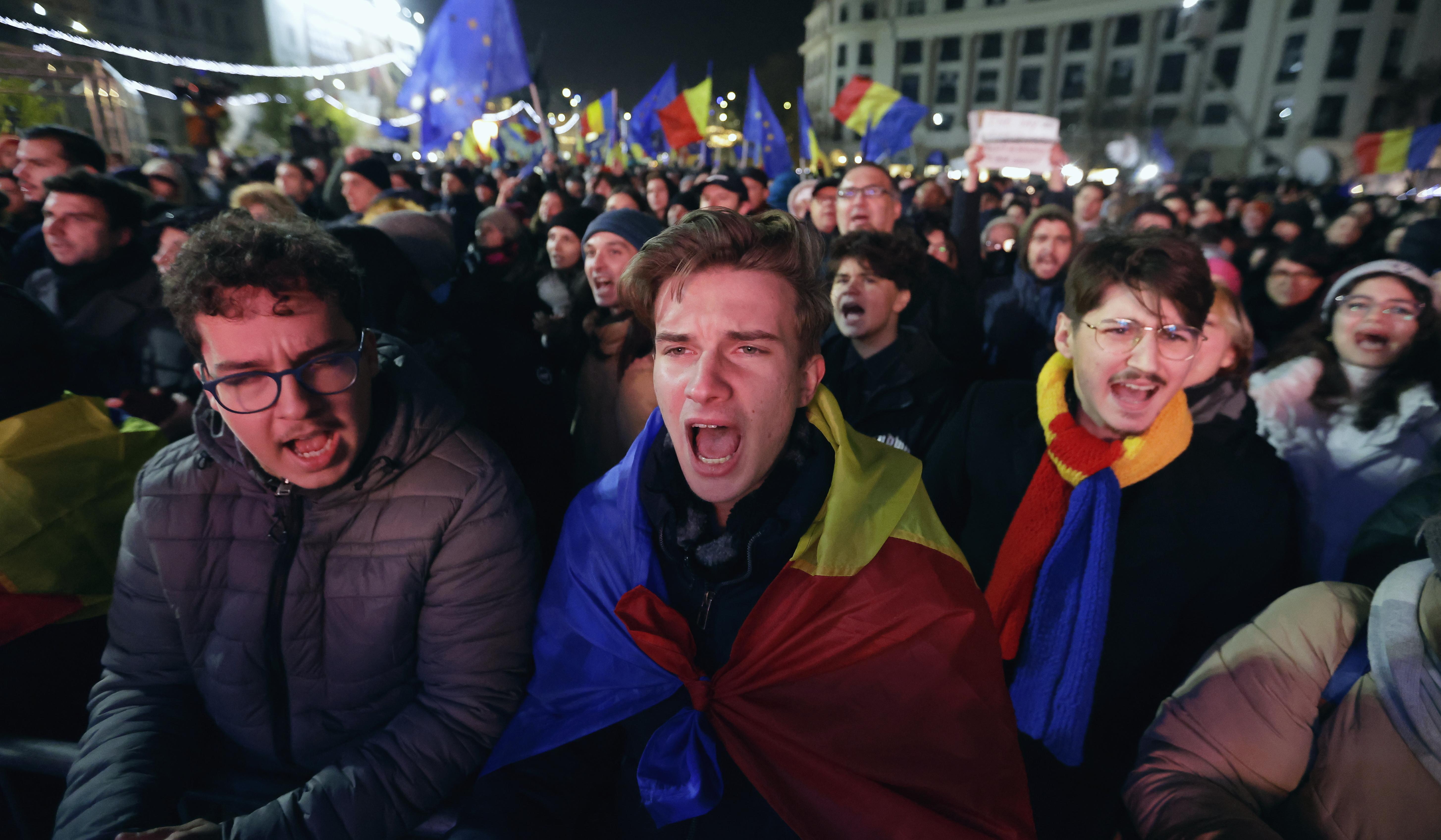 Four parties negotiate to form a government in Romania