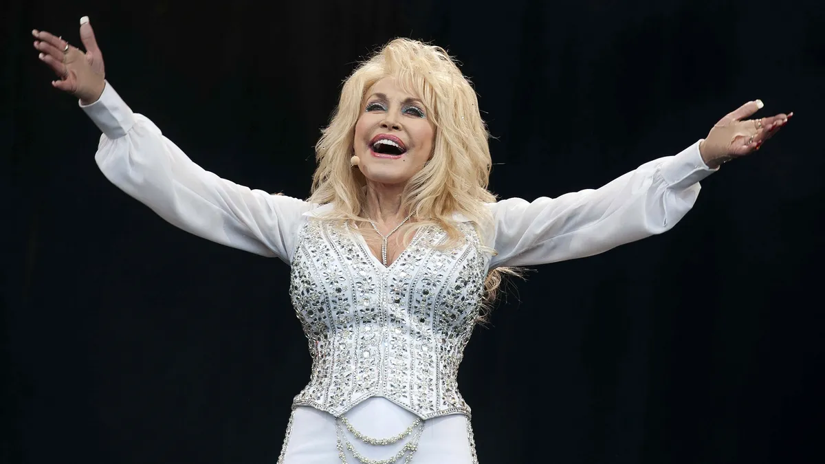 Dolly Parton explained why her husband doesn't come to events with her