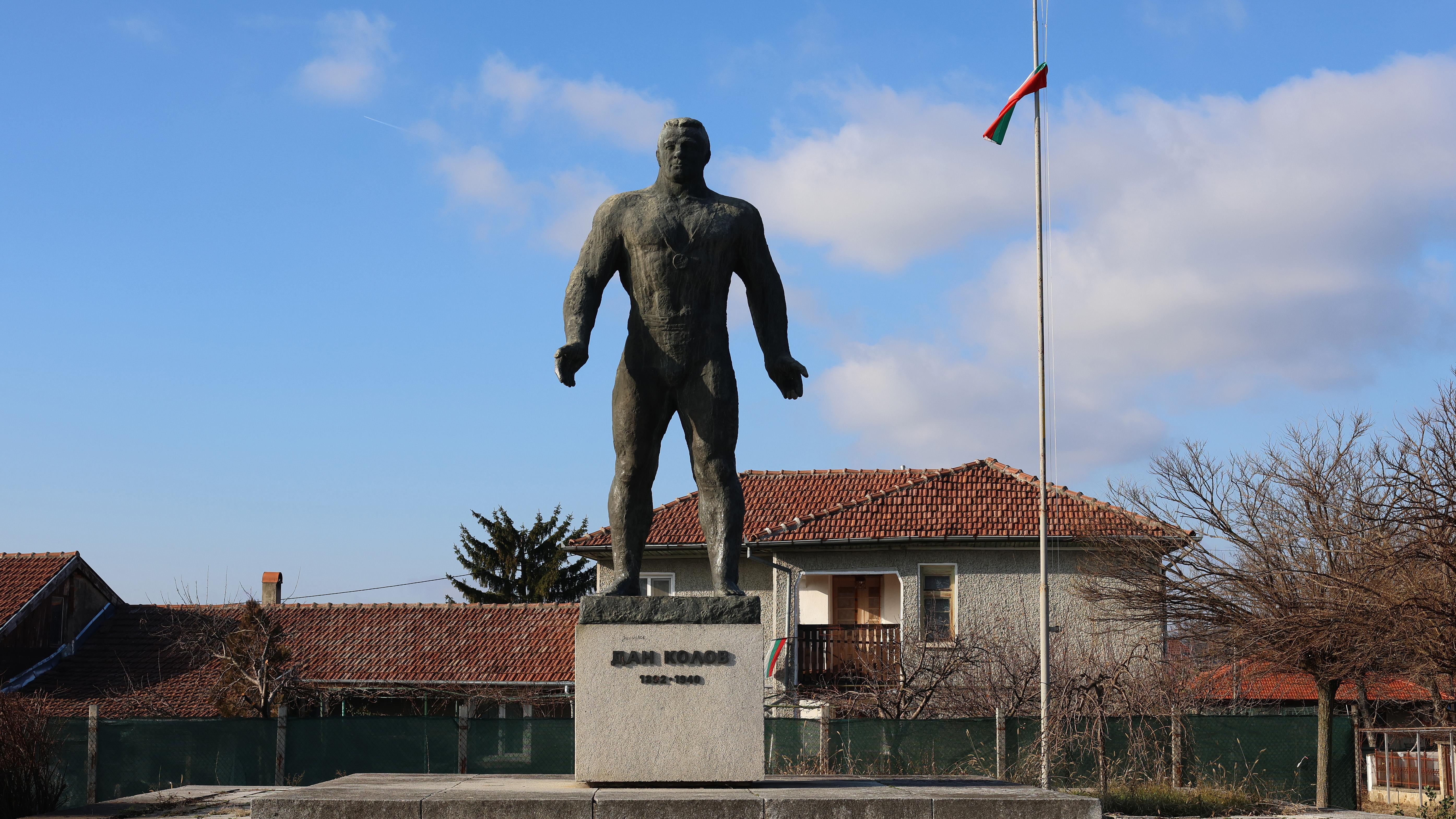 Dan Kolov: Bulgarian pride, nobility and mythical power