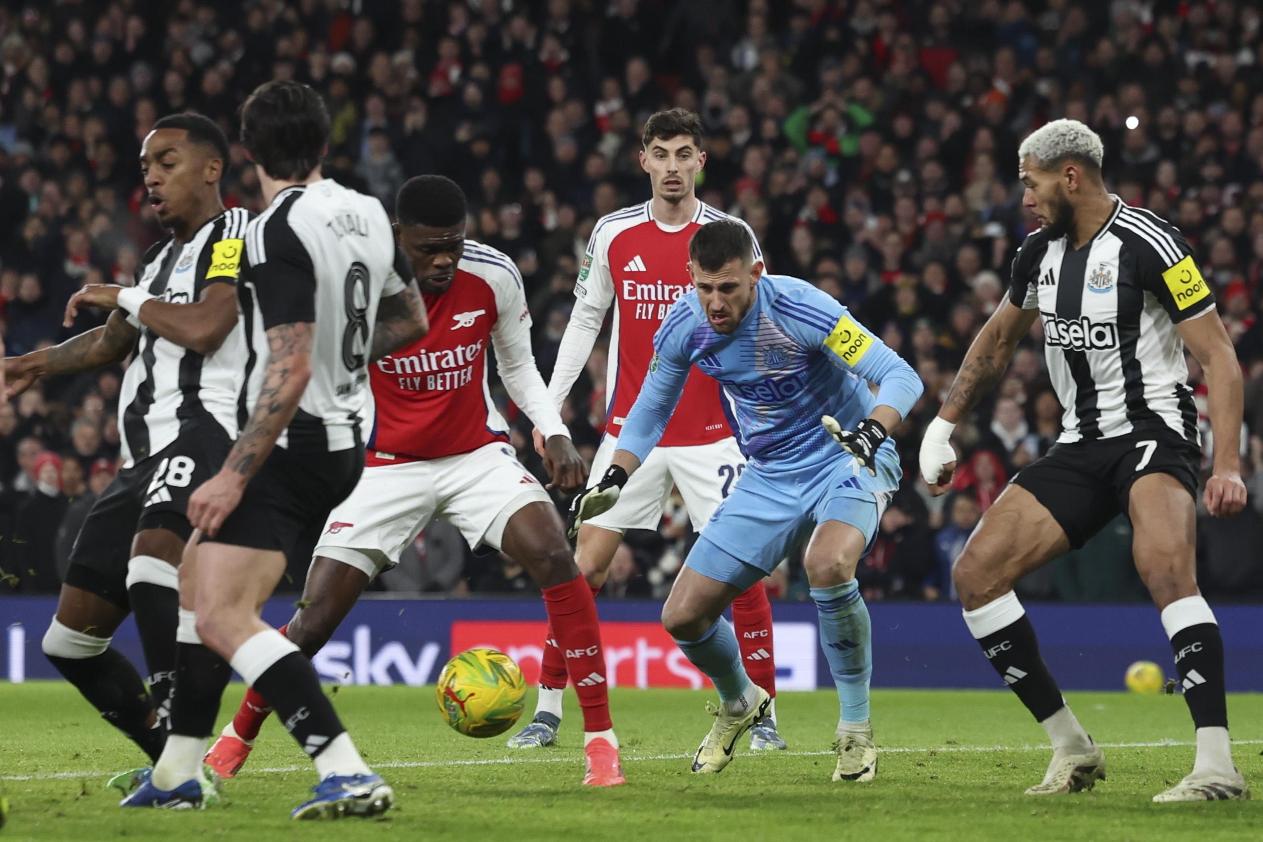 Newcastle beat Arsenal in League Cup first semi-final