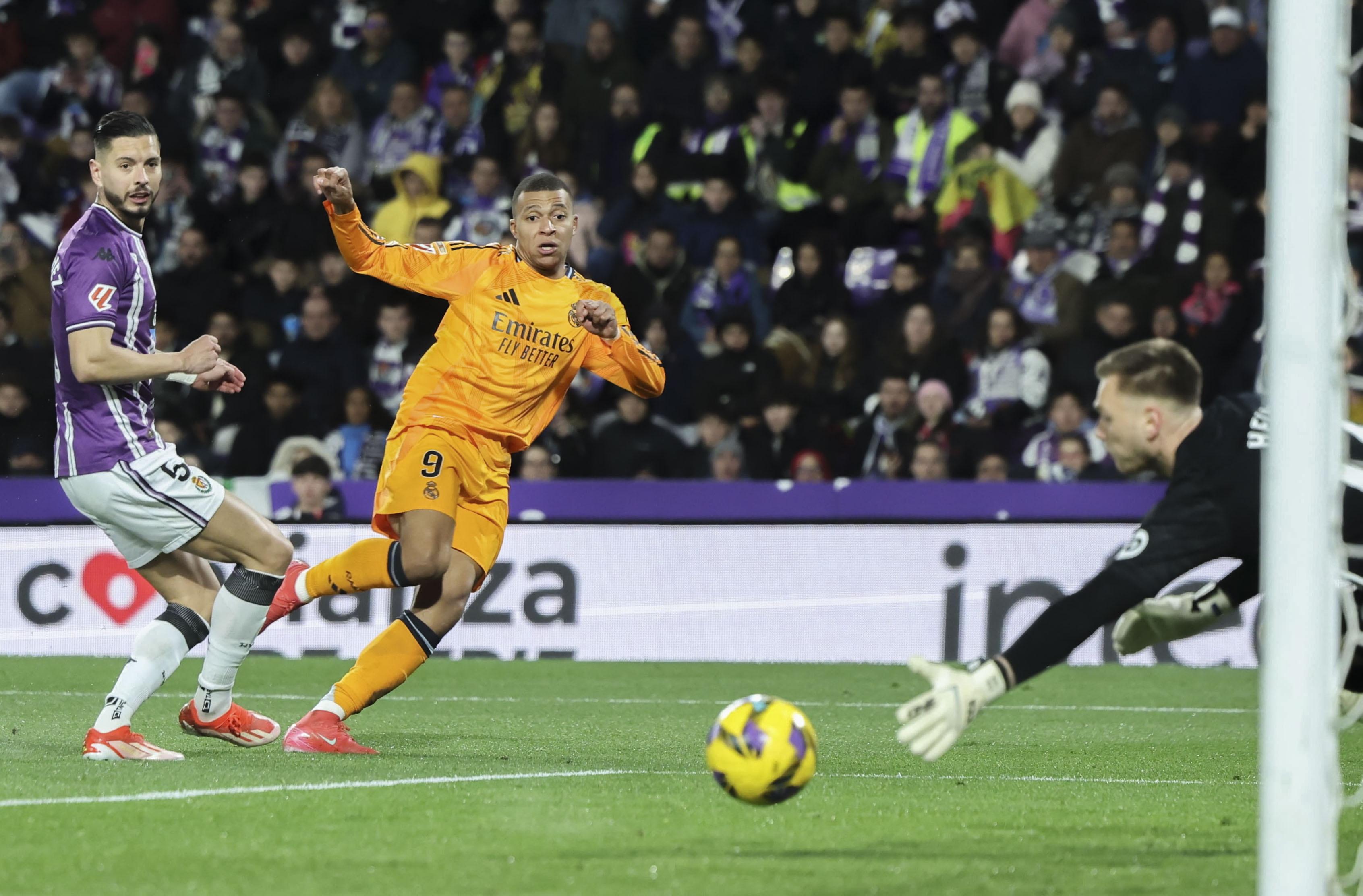 Mbappe scores first hat-trick for Real, champions move four points clear at the top