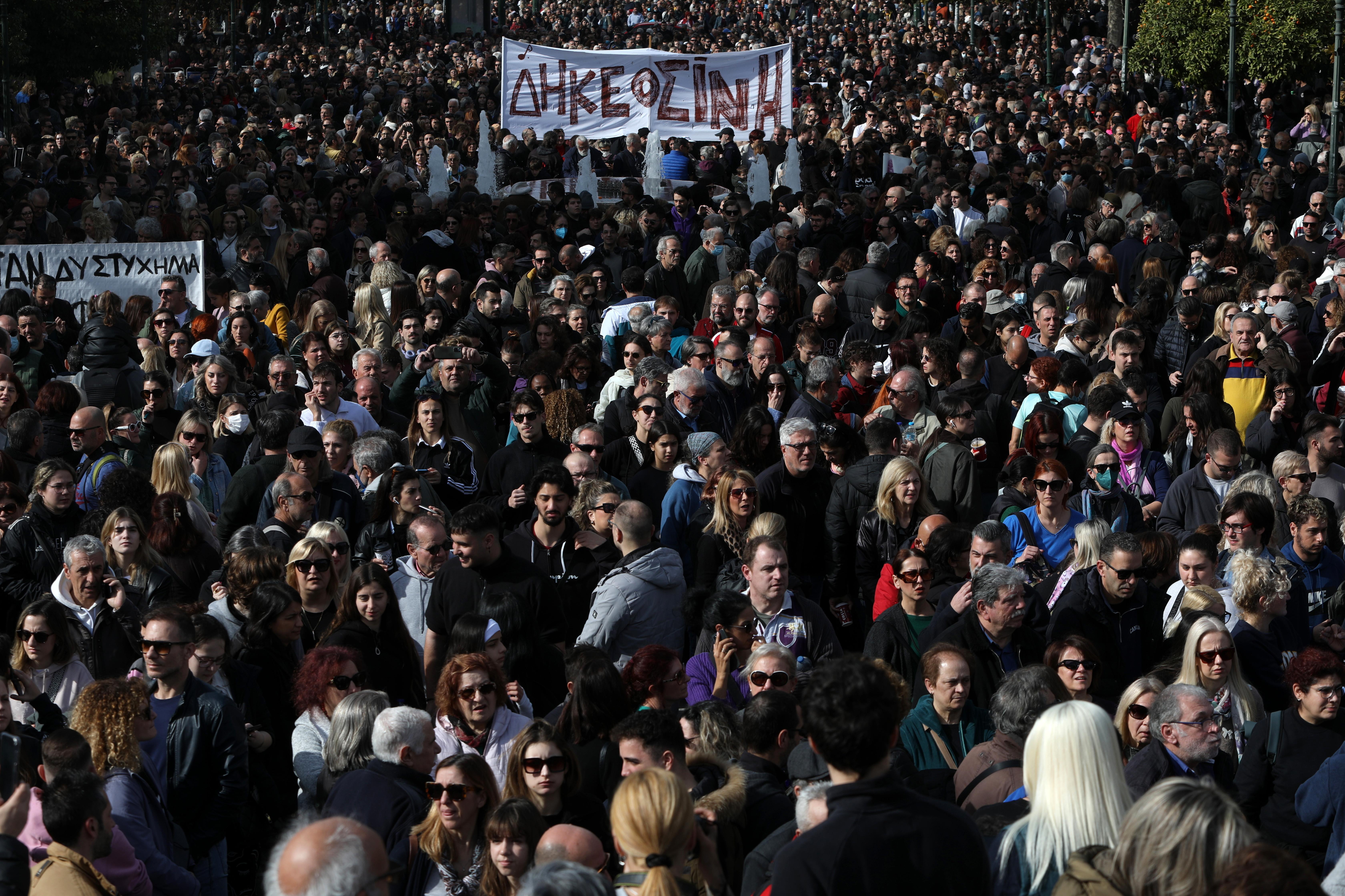 Protests across Greece over Tempe train crash