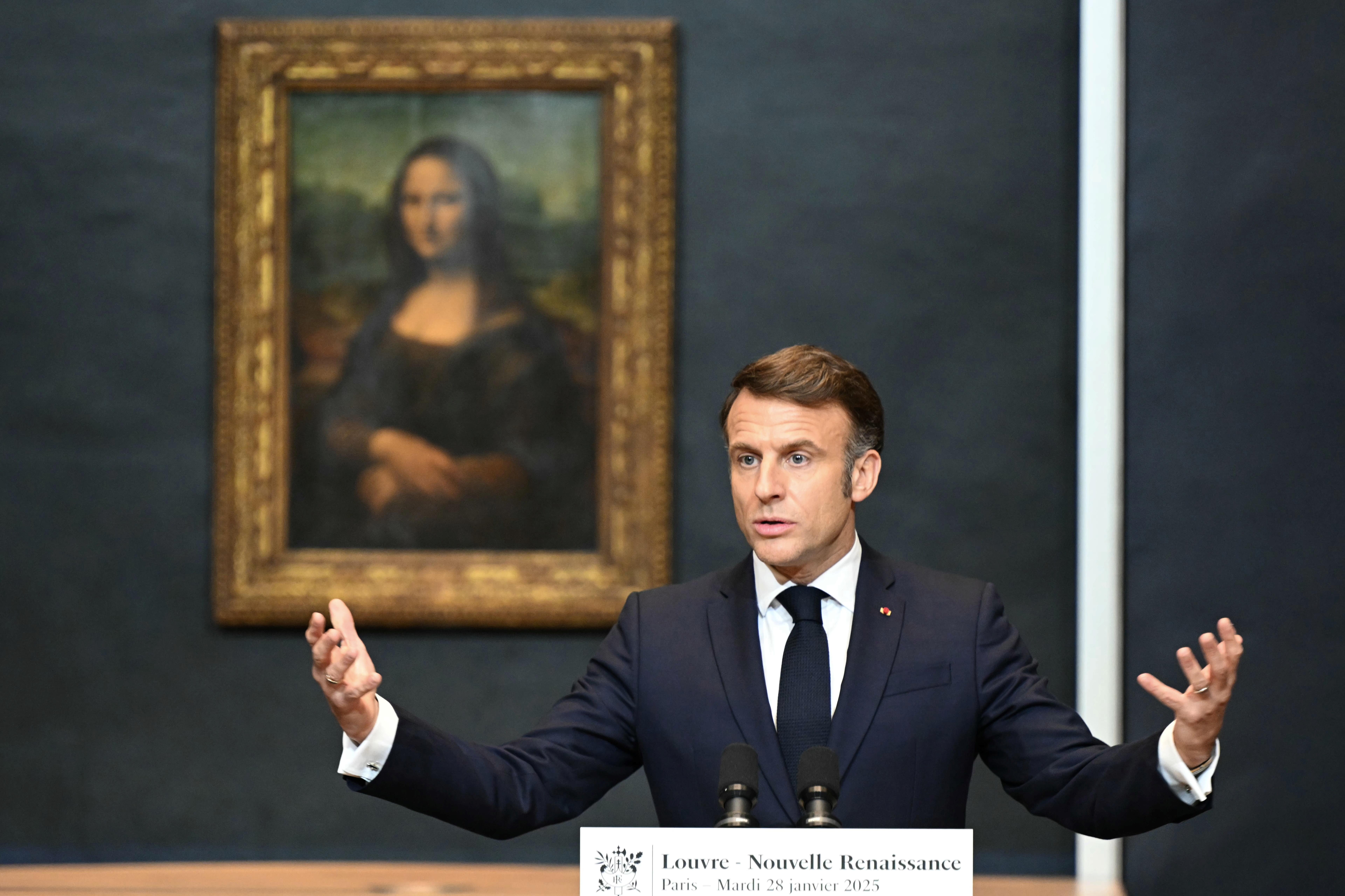 Macron promises 'renaissance' for Louvre after destruction scare