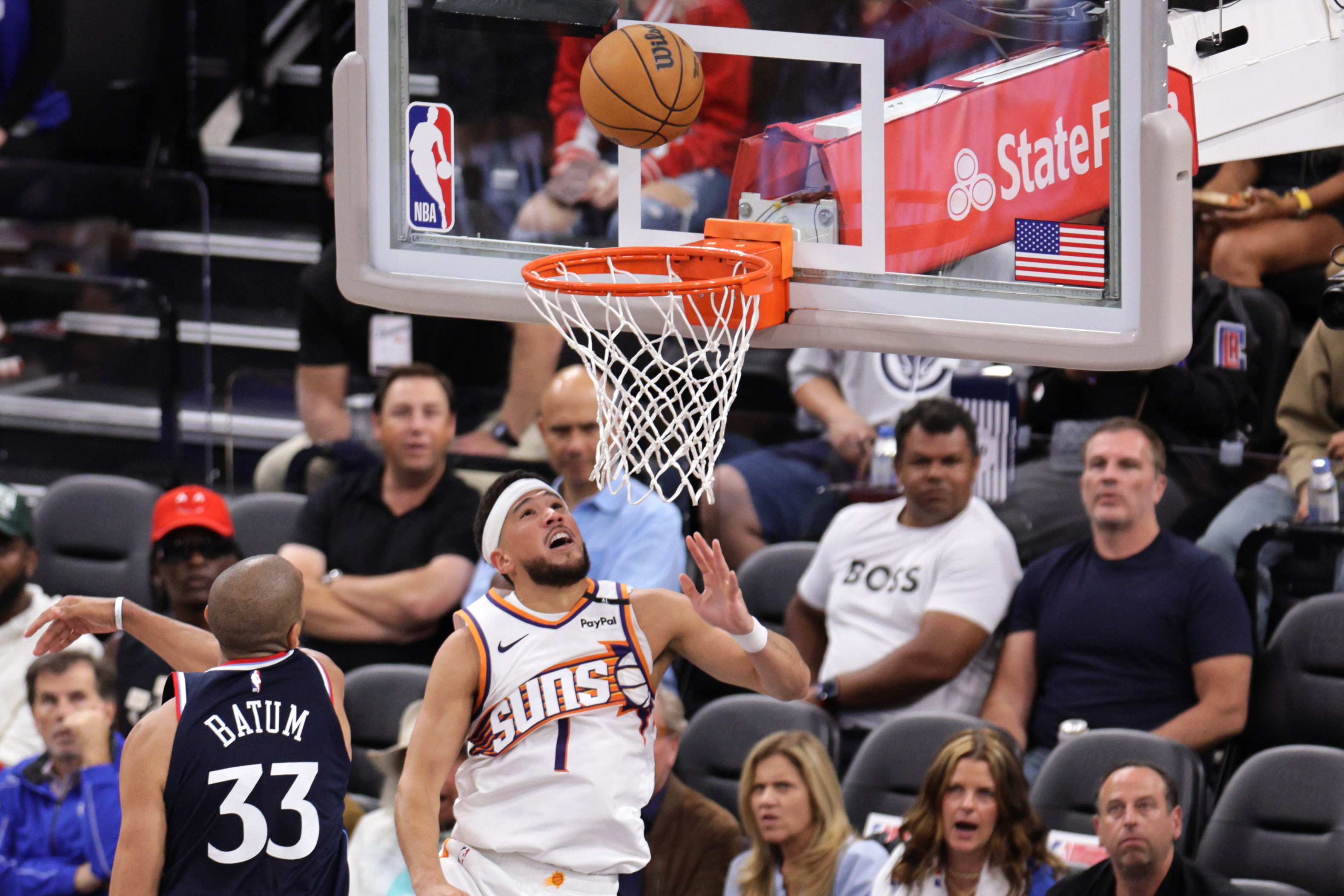 Booker leads Phoenix to convincing victory over Golden State