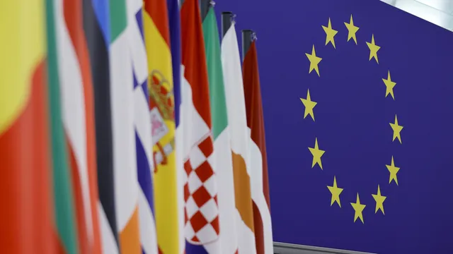 EU approves new sanctions against Russia