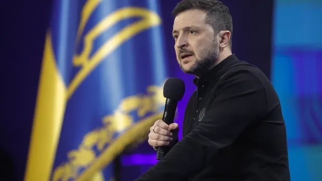 Zelensky calls for real and lasting peace in 2025