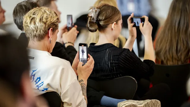 Denmark wants smartphone-free schools